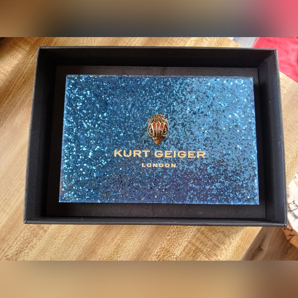 Kurt Geiger NWT/NIB Two Sets Of Playing Cards SUPER RARE - Picture 8 of 9